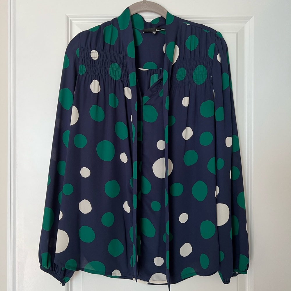 Long sleeve work too with tie detail